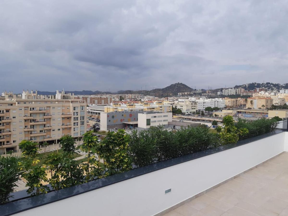 Teatinos Suite Malaga Exterior photo