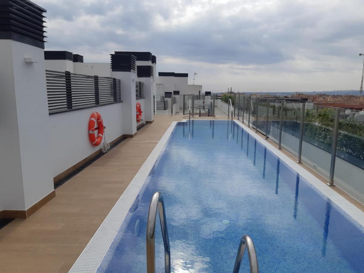 Teatinos Suite Malaga Exterior photo